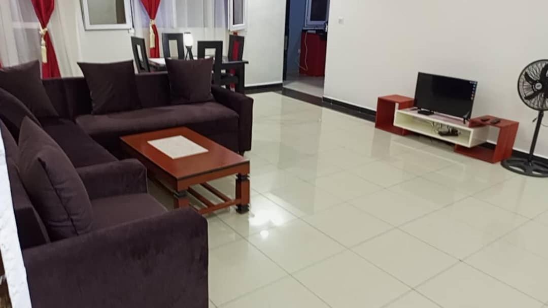 Residence Rosalie Yaounde Bilik gambar